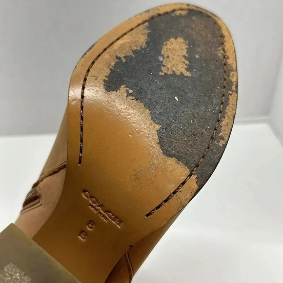 Coach Hewes Leather High Heeled Ankle Booties Boots Tan Brown Size 8 - Picture 10 of 13
